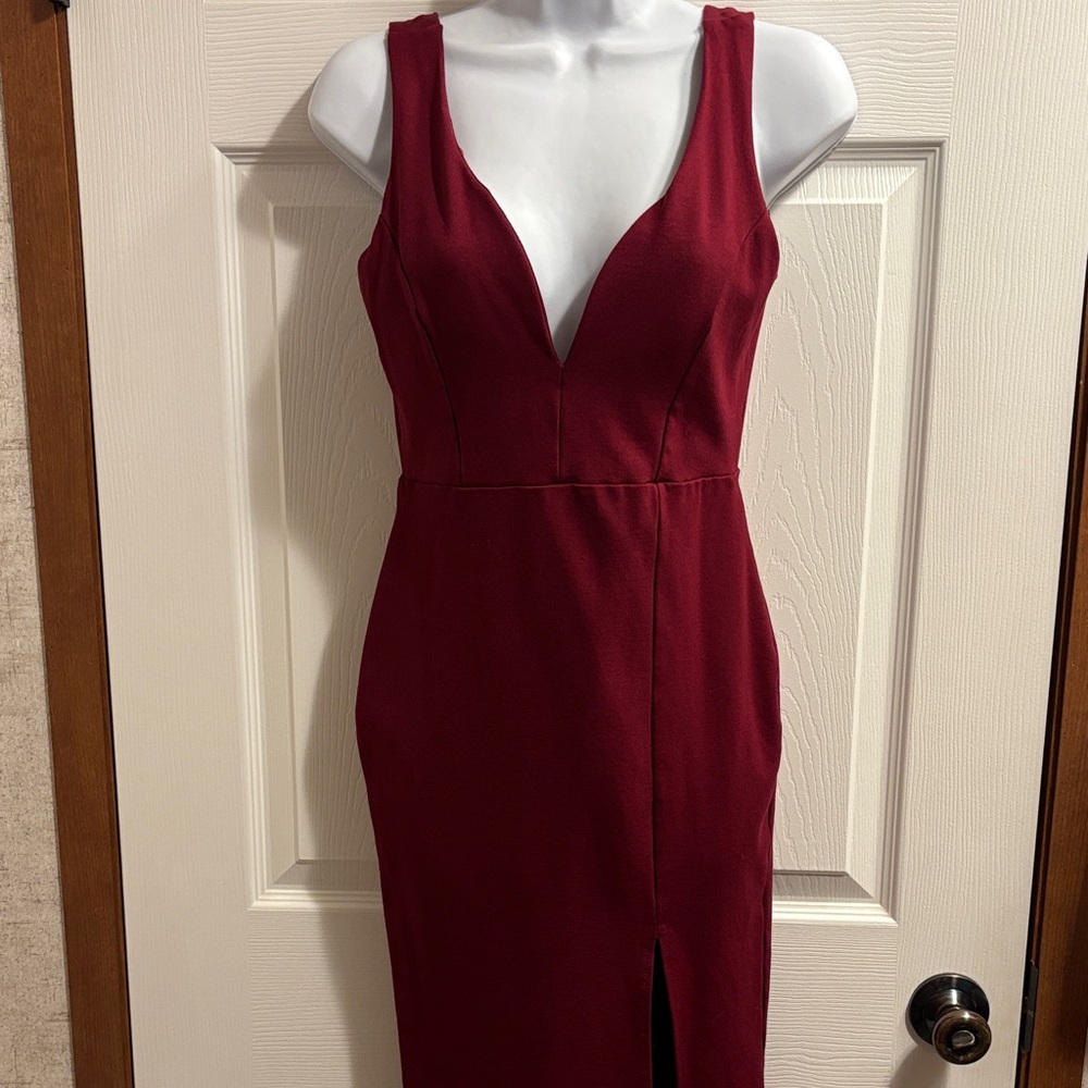 Chic V- neck Burgundy Midi Dress